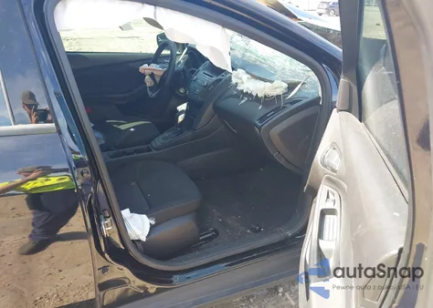 2017 Ford Focus Se z USA, uszkodzony, nr VIN 1FADP3F25HL322205